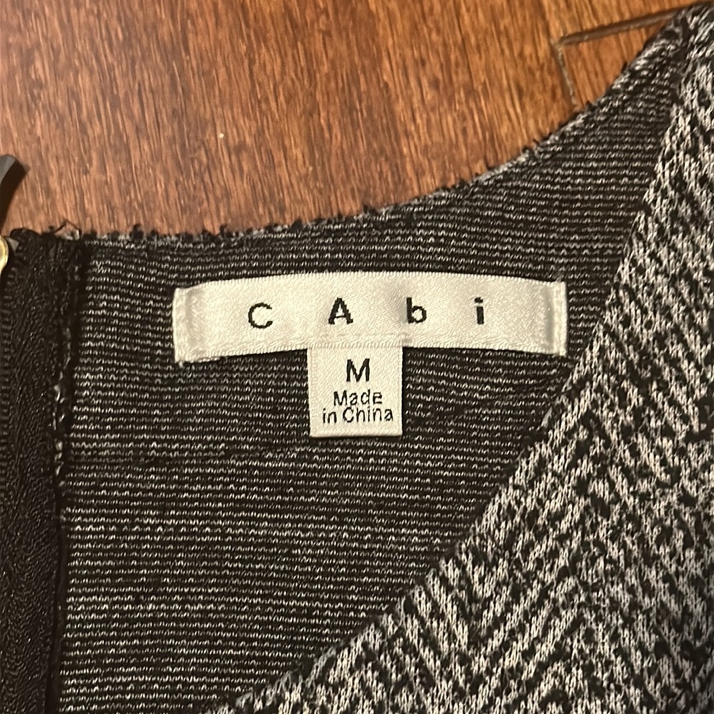 CABI CeCe Sleeveless Black Tweed Herringbone blouse shell - Picture 3 of 6